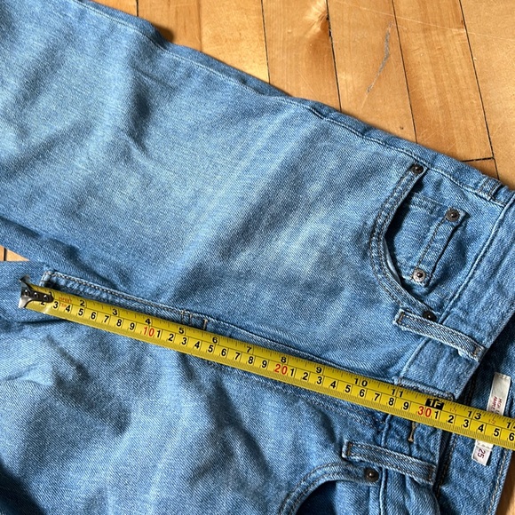 Aritzia Levi’s Premium Denim High Loose Wide Leg Jeans - Picture 11 of 12